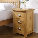 Oak Bedside Cabinet – Woburn 3 Drawer